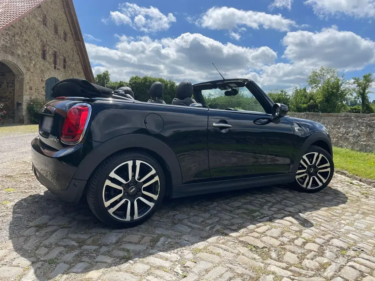 Gebraucht Mini Cooper D 116 PS (85 kW) 2019 Schwarz Kleinwagen