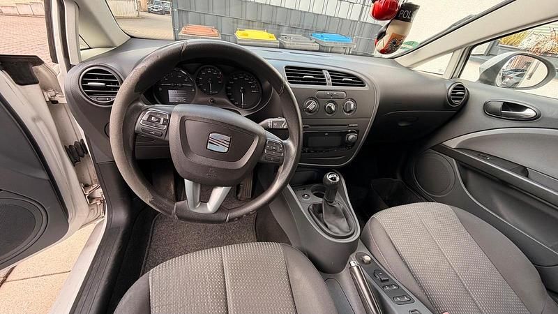 Gebraucht Seat Leon 125 PS (91 kW) 2009 Weiß Kleinwagen