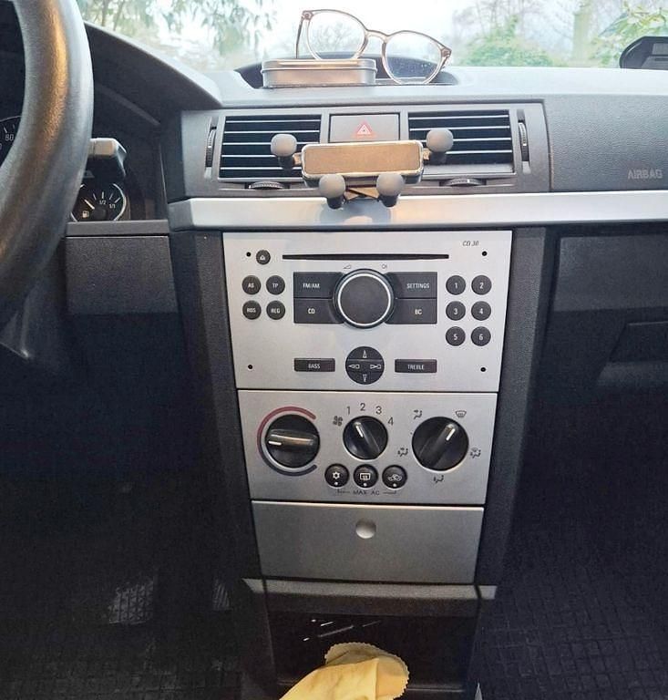 Gebraucht Opel Meriva Edition 101 PS (74 kW) 2005 Silber Van / Kleinbus