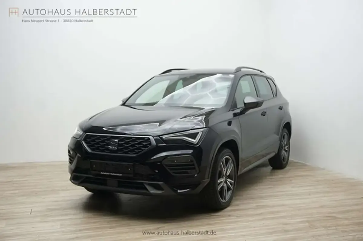 Gebraucht Seat Ateca FR-Line 150 PS (110 kW) 2025 Black magic perleffe (metallic) SUV
