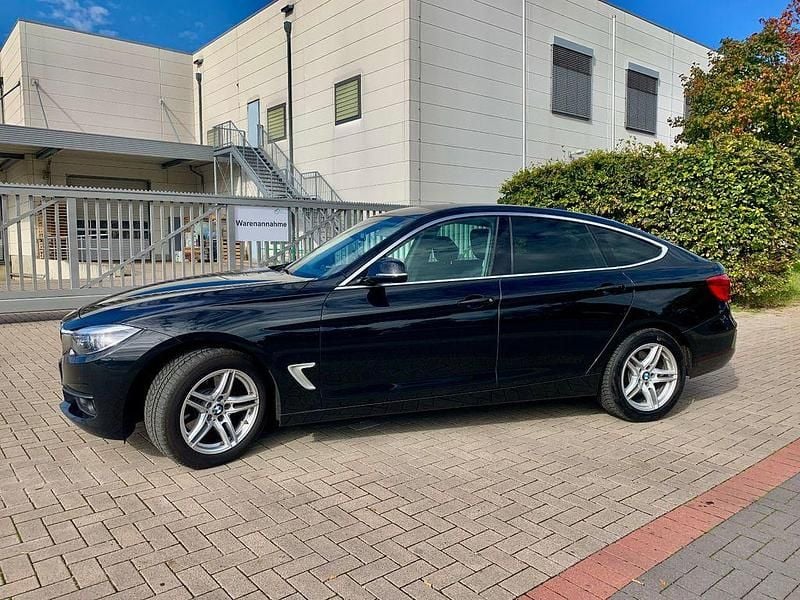 Gebraucht BMW 330 Gran Turismo 258 PS (189 kW) 2018 Schwarz Limousine
