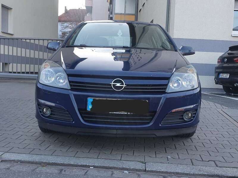 Blau Gebraucht 2005 Opel Astra Limousine | 1.999 € (Fairer Preis) - Bild 1/4