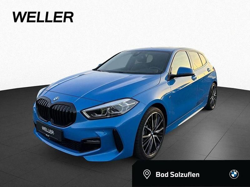 Blau Gebraucht 2022 BMW 120 M Sport Kleinwagen | 26.749 € (Guter Preis) - Bild 1/4