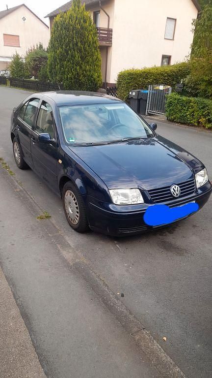 Blau Gebraucht 1999 VW Bora Comfortline Limousine | 1.450 € (Guter Preis) - Bild 1/4