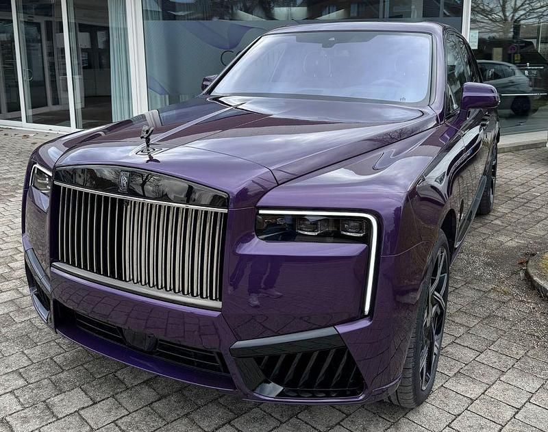 Neu Rolls Royce Cullinan 600 PS (441 kW) 2026 Violett SUV