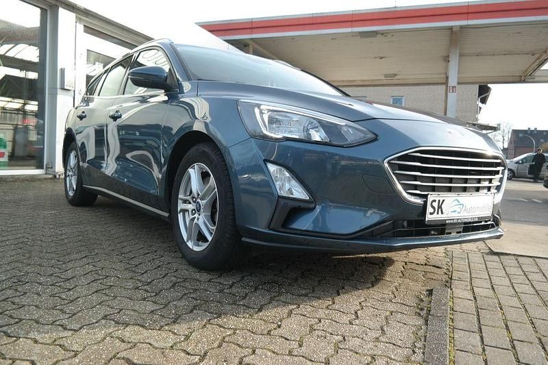 Usata Ford Focus Cool & Connect 120 CV (88 kW) 2021 Blu Berlina
