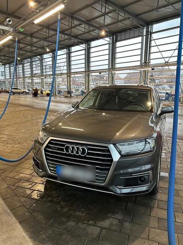 Gebraucht Audi Q7 373 PS (274 kW) 2018 Grau SUV