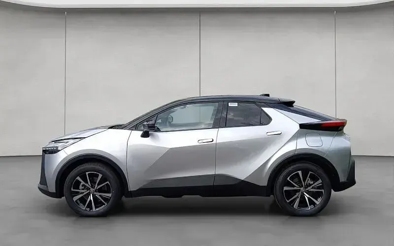 Gebraucht Toyota C-HR 197 PS (144 kW) 2025 Silber SUV