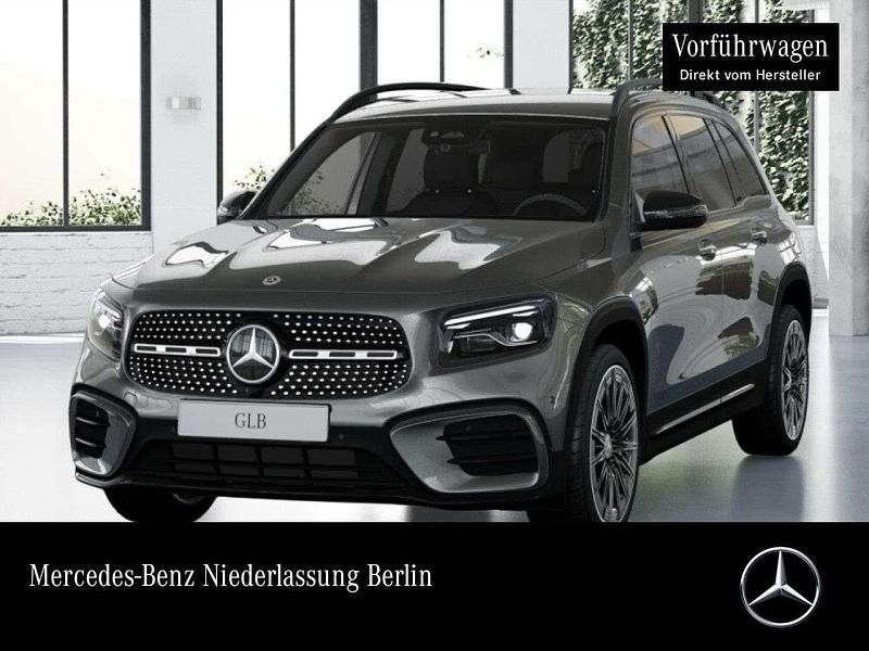 Grau Gebraucht 2025 Mercedes GLB200 AMG SUV | 44.400 € (Fairer Preis) - Bild 1/4