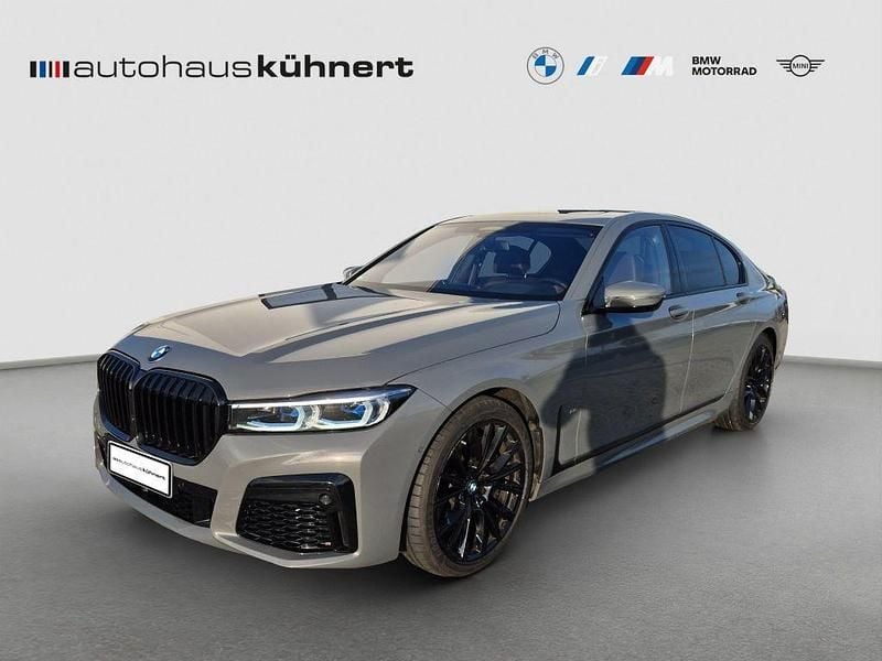 Grau Gebraucht 2022 BMW 740 Performance Limousine | 52.000 € (Fairer Preis) - Bild 1/4