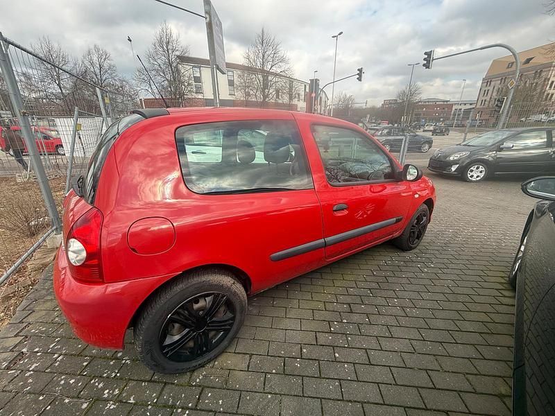 Gebraucht Renault Clio IV 75 PS (55 kW) 2012 Kleinwagen