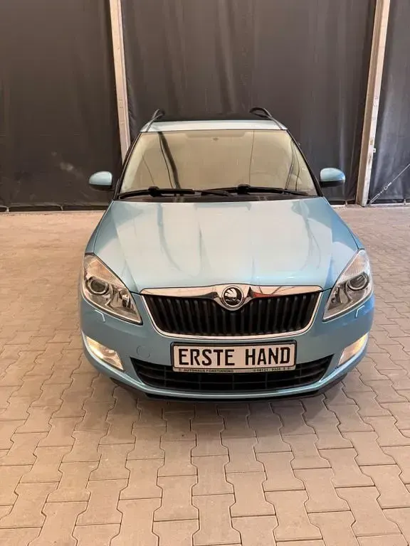 Gebraucht Skoda Roomster Elegance 105 PS (77 kW) 2014 Blau Van / Kleinbus