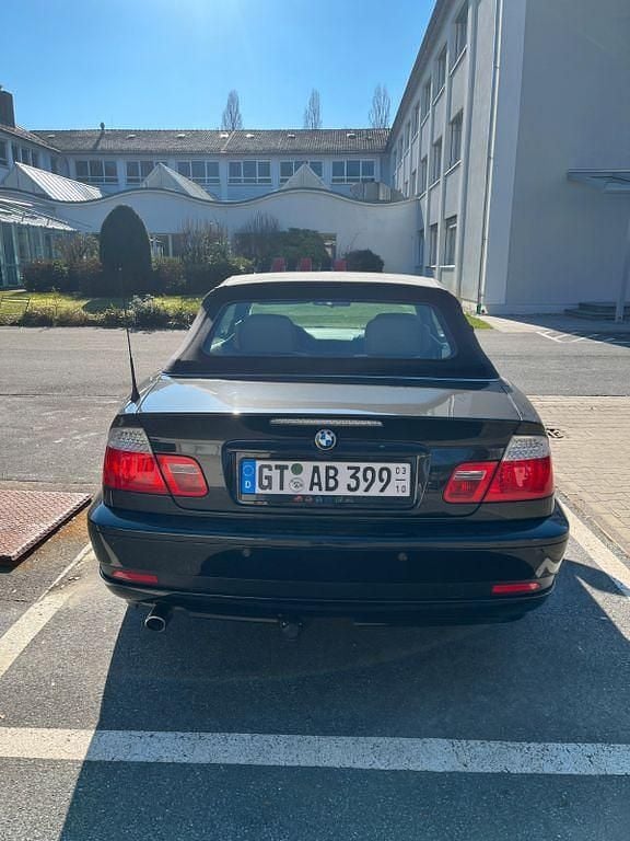 Gebraucht BMW 318 Cabriolet Exclusive 150 PS (110 kW) 2006 Schwarz Cabrio