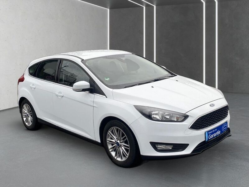 Gebraucht Ford Focus Cool & Connect 101 PS (74 kW) 2018 Weiß Limousine