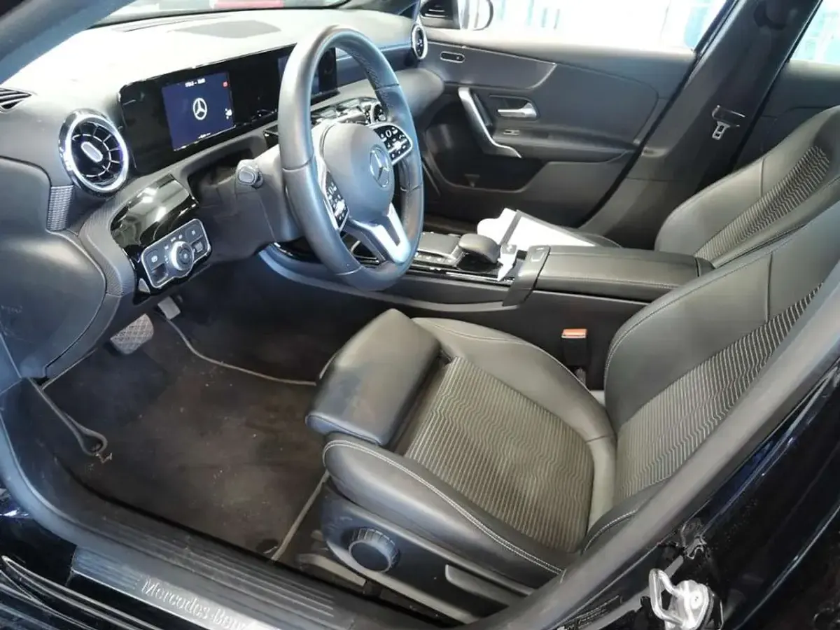 Gebraucht Mercedes A250 Progressive 160 PS (117 kW) 2022 Schwarz Limousine