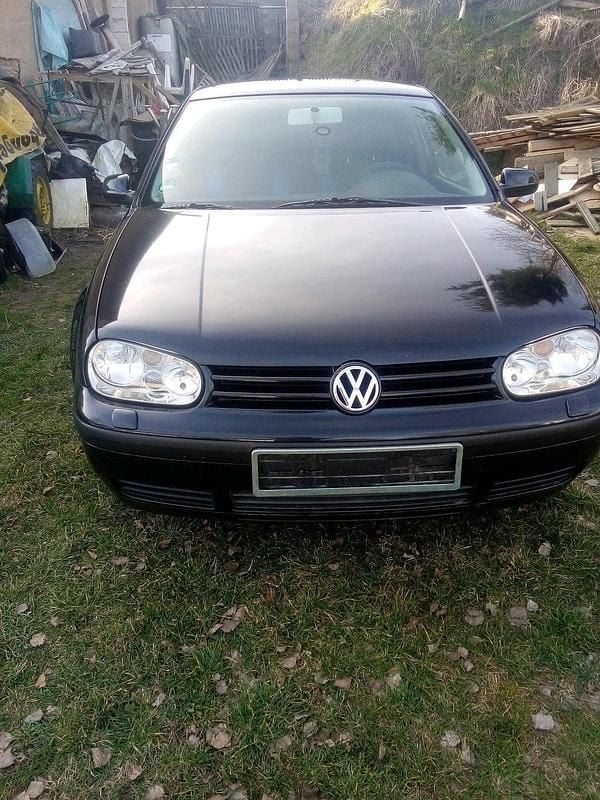 Gebraucht VW Golf IV 75 PS (55 kW) 2001 Schwarz Limousine