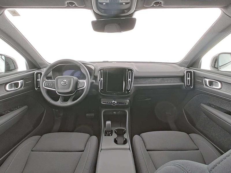 Gebraucht Volvo EX40 Plus 185 kW (252 PS) 2025 Weiß SUV