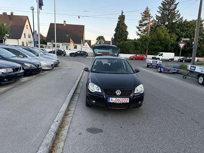 Black magic perleffekt Gebraucht 2009 VW Polo Comfortline Kleinwagen | 2.400 € (Guter Preis) - Bild 1/4