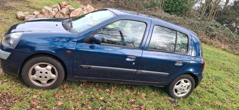 Gebraucht Renault Clio II 75 PS (55 kW) 2002 Blau Kleinwagen