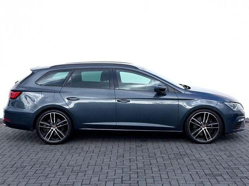 Gebraucht Cupra Leon 301 PS (221 kW) 2020 Magnetic tech grey Kombi