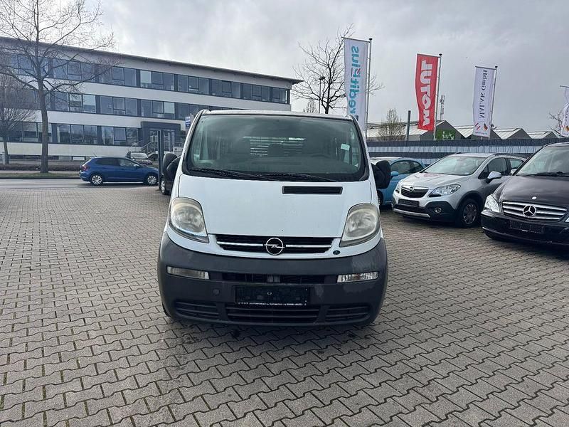 Gebraucht Opel Vivaro 101 PS (74 kW) 2002 Weiß Van / Kleinbus