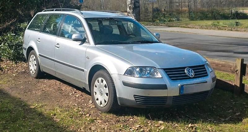 Gebraucht VW Passat 101 PS (74 kW) 2001 Silber Kombi