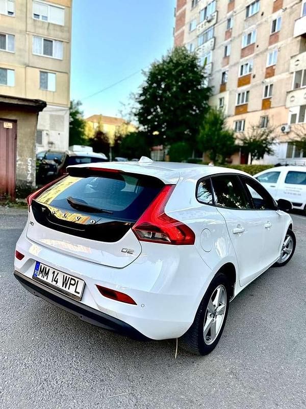 Gebraucht 2015 Volvo V40 Kombi | 7.000 € (Guter Preis) - Bild 1/4