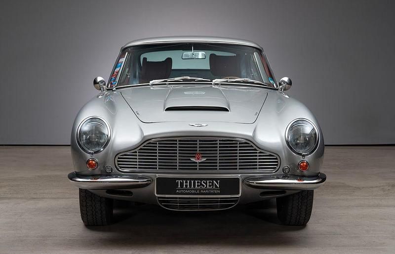 Gebraucht Aston Martin DB6 325 PS (239 kW) 1966 Silber Coupé