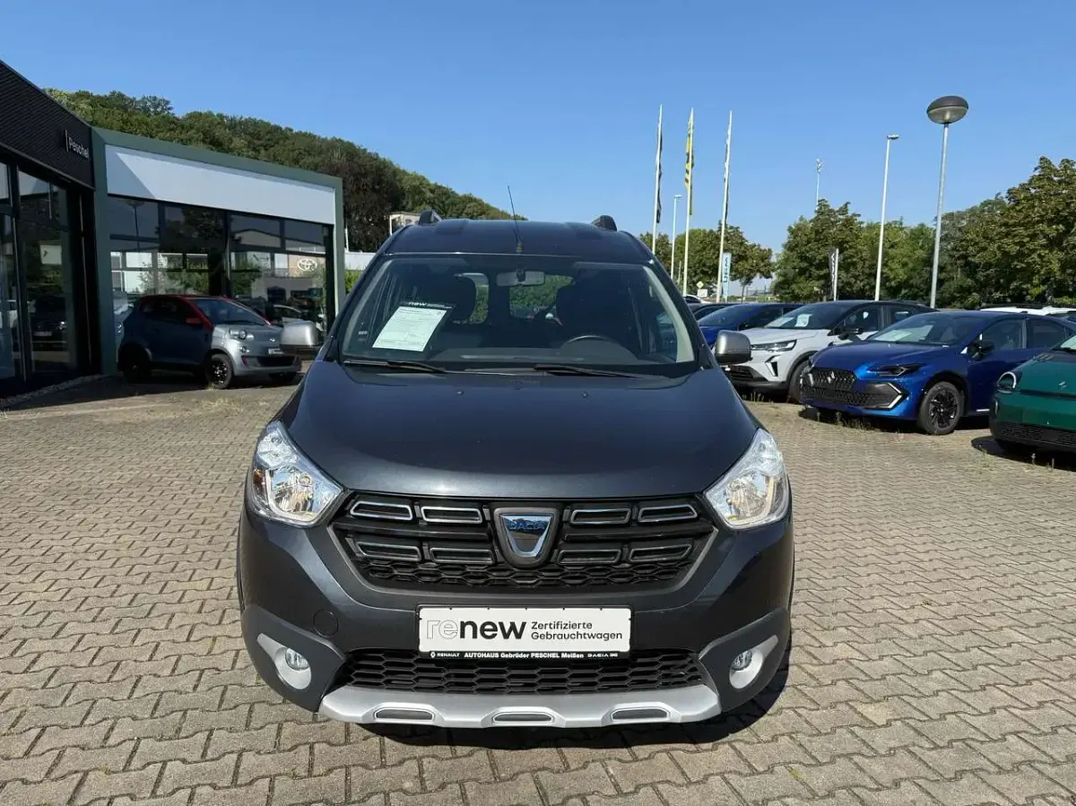 Gebraucht Dacia Dokker Stepway 102 PS (75 kW) 2018 Grau "comete" Van / Kleinbus