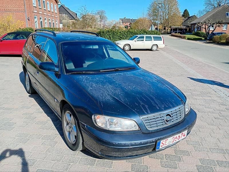 Gebraucht Opel Omega 150 PS (110 kW) 2002 Blau Kombi