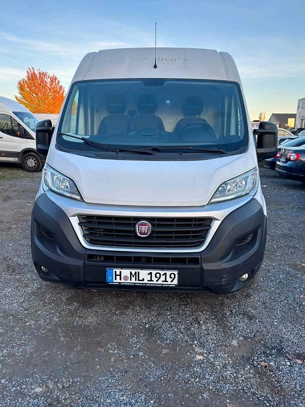 Weiß Gebraucht 2016 Fiat Ducato Van | 10.499 € (Guter Preis) - Bild 1/4