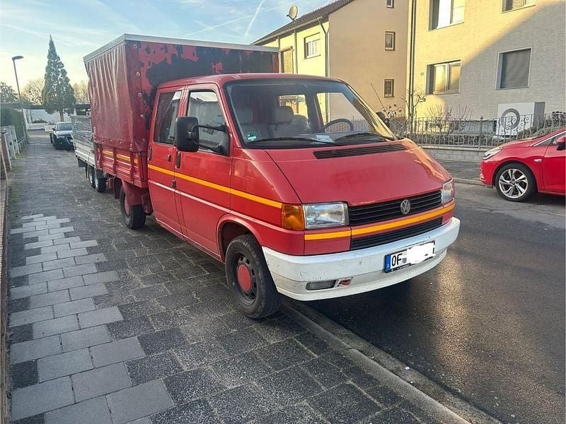 Rot Gebraucht 1993 VW T4 Van | 2.800 € - Bild 1/4