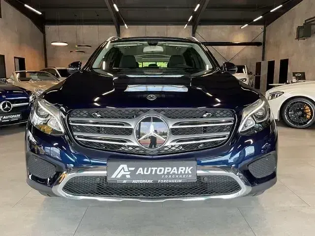 Gebraucht Mercedes GLC300 Exclusive 245 PS (180 kW) 2019 Blau SUV