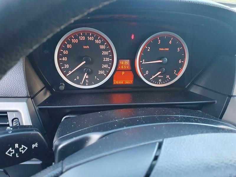 Gebraucht BMW 525 Exclusive 192 PS (141 kW) 2003 Silber Limousine