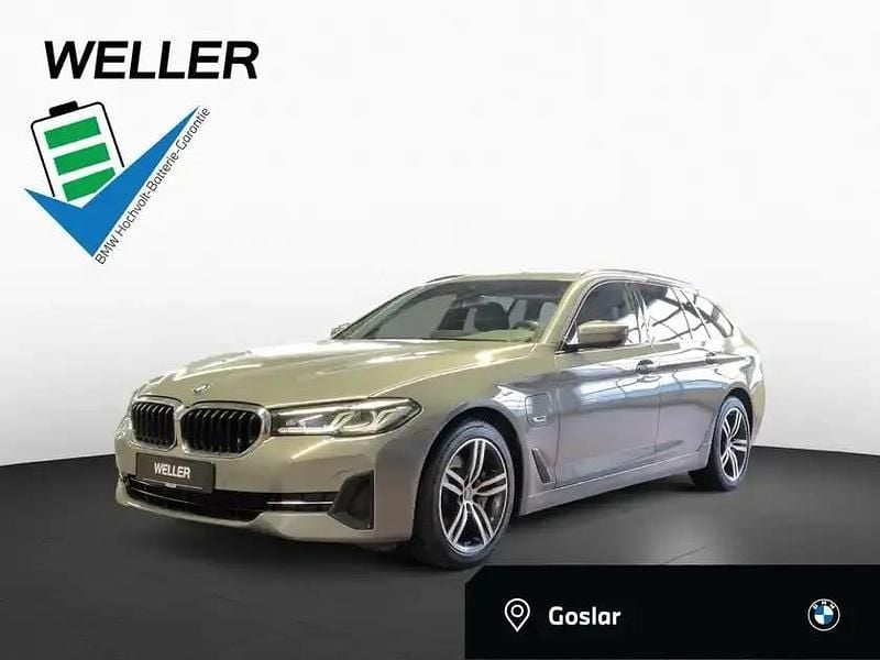 Gebraucht BMW 530e Shadowline 292 PS (214 kW) 2022 Berninagrau (grau) Kombi