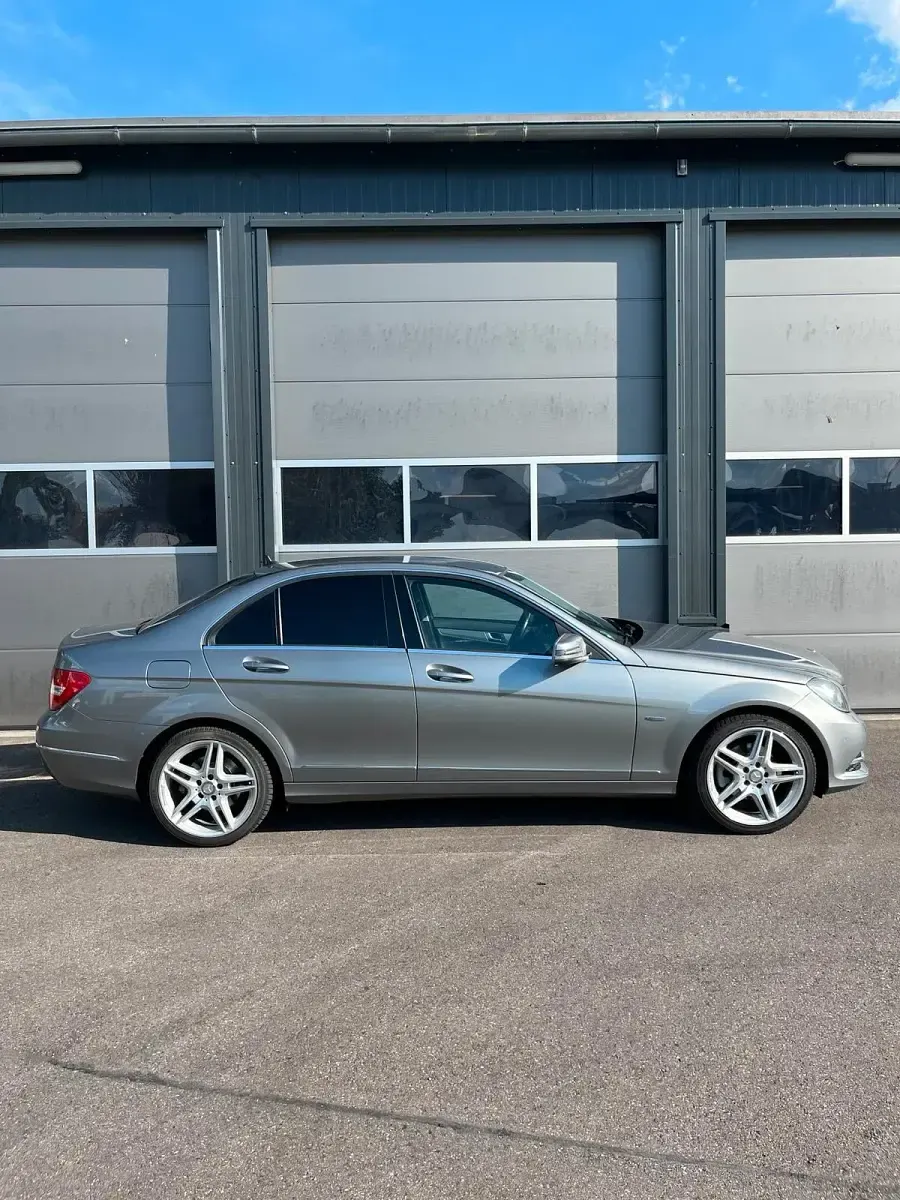 Gebraucht Mercedes C250 AMG 204 PS (150 kW) 2012 Grau Limousine