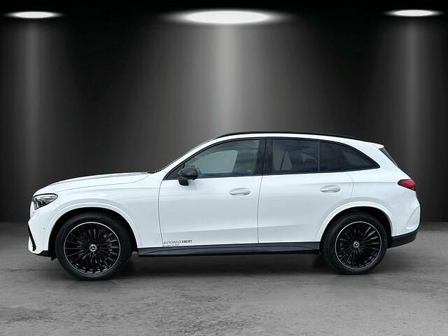 Gebraucht Mercedes GLC220 AMG 197 PS (144 kW) 2024 Unilack polarweiß SUV