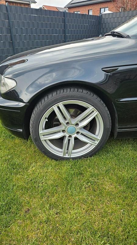 Gebraucht BMW 318 Cabriolet 143 PS (105 kW) 2004 Schwarz Cabrio
