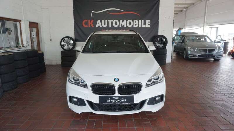 Weiß Gebraucht 2015 BMW 220 Basis Kombi | 14.990 € (Etwas zu teuer) - Bild 1/4