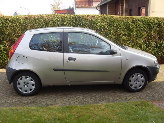Gebraucht Fiat Punto S 82 PS (60 kW) 2000 Silber Kleinwagen