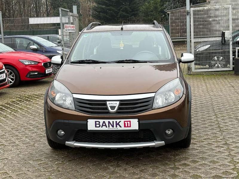 Gebraucht Dacia Sandero 84 PS (61 kW) 2012 Other Kleinwagen