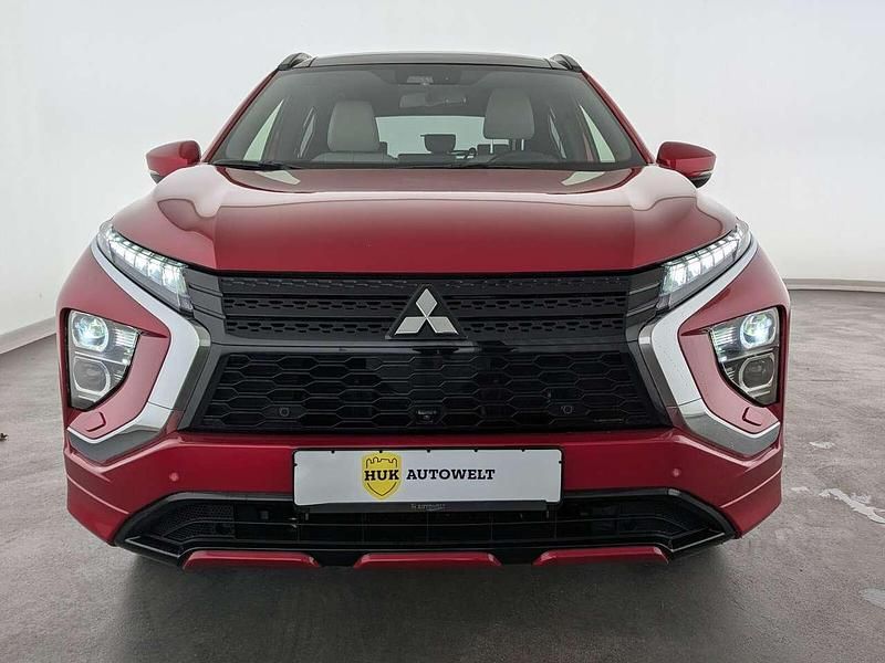 Gebraucht Mitsubishi Eclipse Cross Top 188 PS (138 kW) 2022 Dynamik rot SUV