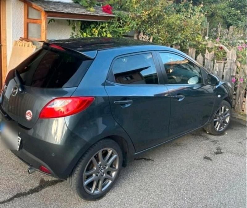 Gebraucht Mazda 2 84 PS (61 kW) 2012 Grau Kleinwagen