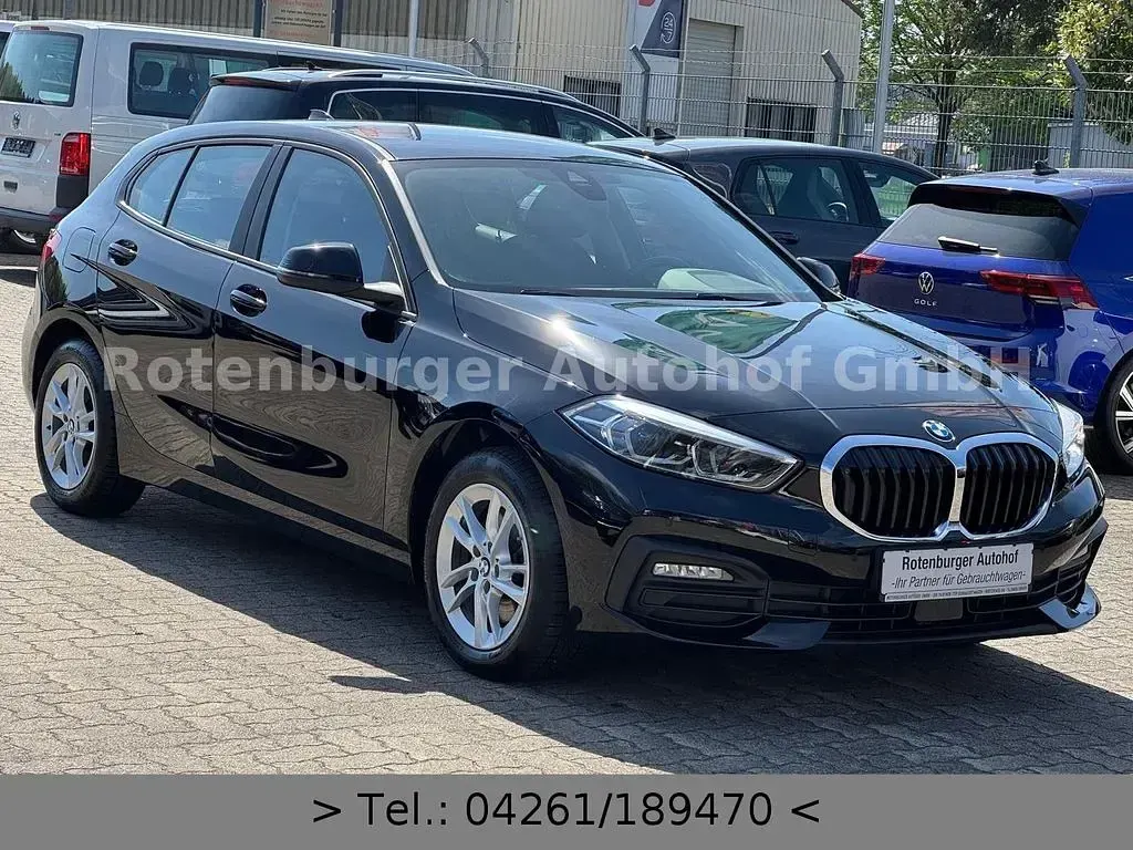 Gebraucht BMW 118 Advantage 136 PS (100 kW) 2021 Schwarz Limousine