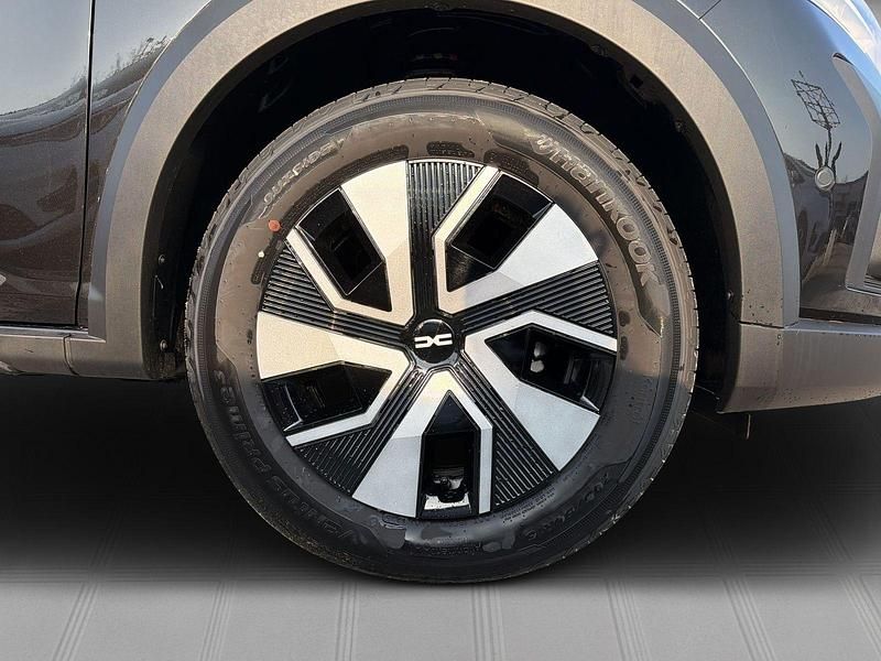 Neu Dacia Sandero Expression 91 PS (66 kW) 2025 Oxidgrün Limousine