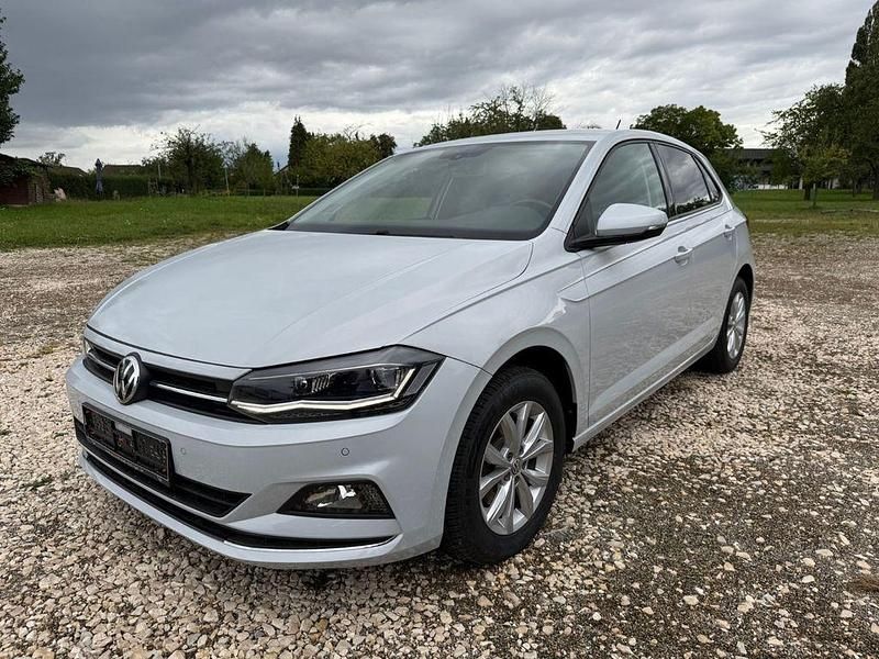 Silber Gebraucht 2019 VW Polo Highline Limousine | 12.700 € (Guter Preis) - Bild 1/4