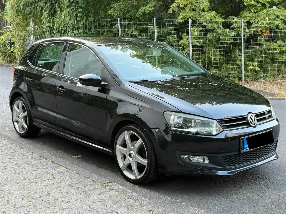 Gebraucht VW Polo 63 PS (46 kW) 2010 Schwarz Kleinwagen