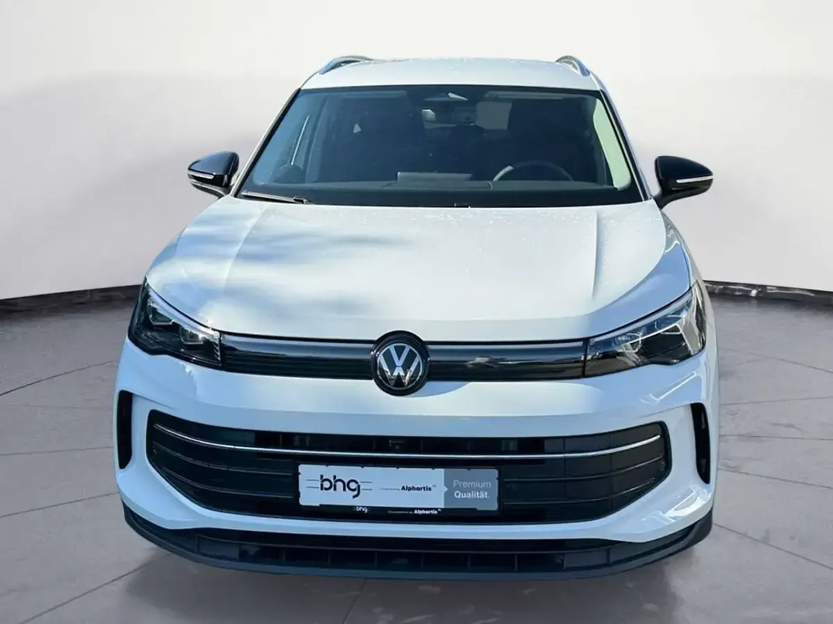 Neu VW Tiguan S 150 PS (110 kW) 2026 Pure white SUV