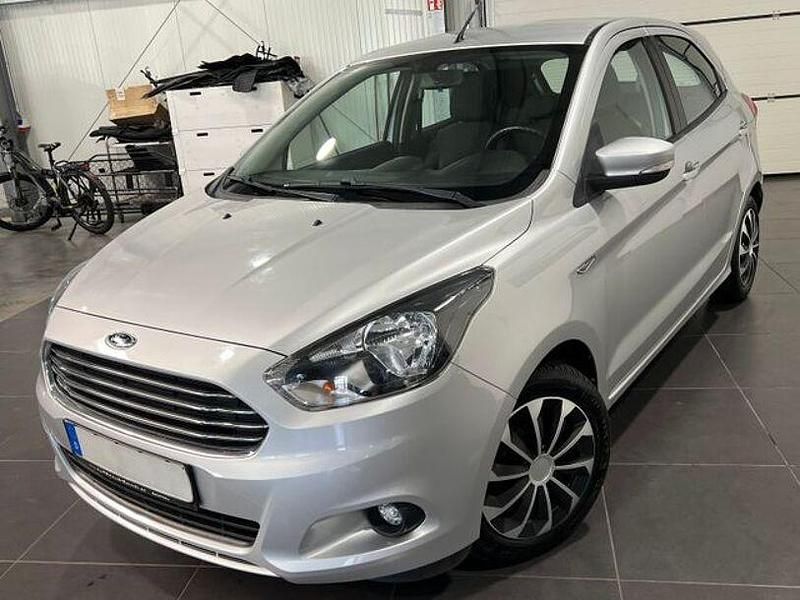 Second-hand Ford Ka Plus 86 CP (63 kW) 2017 Argintiu Hatchback