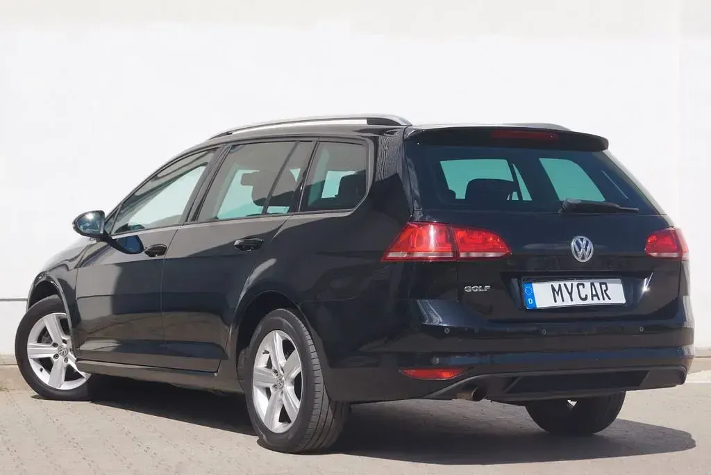 Gebraucht VW Golf VII Comfortline 105 PS (77 kW) 2014 Schwarz Kombi